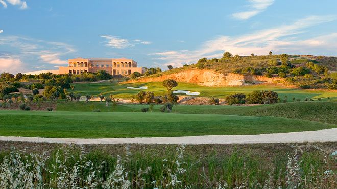 Best golf resorts in Algarve - Amendoeira Golf Resort 01