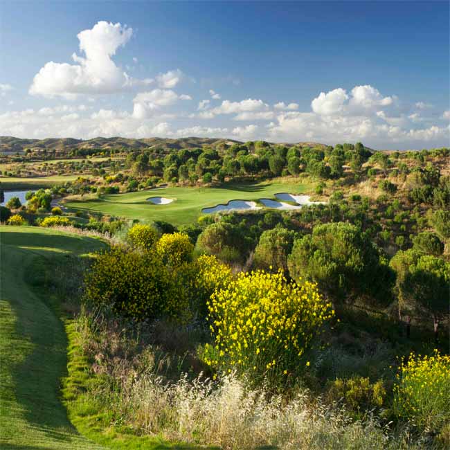 Best golf resorts in Algarve - Monte Rei Golf Resort 03